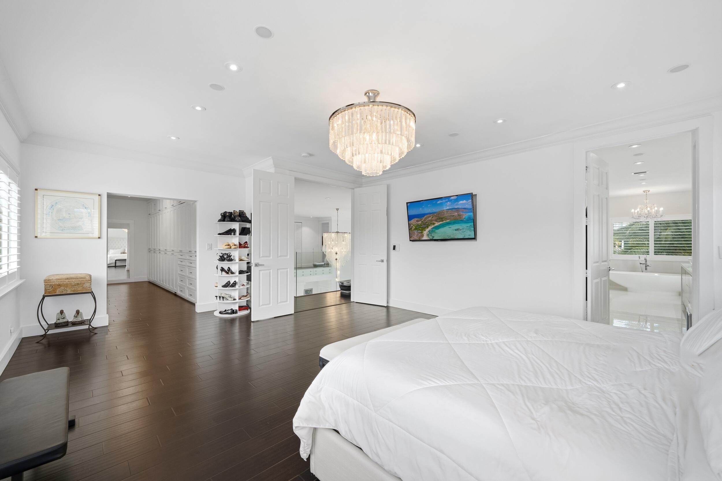 EASTERN SHORES - Residential