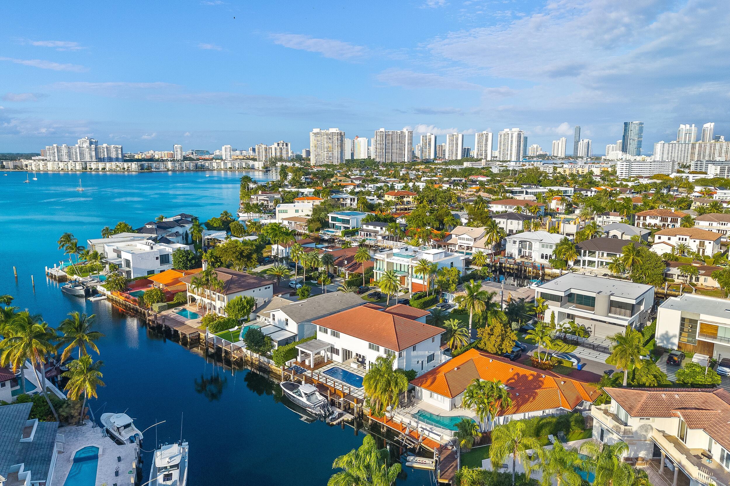 EASTERN SHORES - Residential