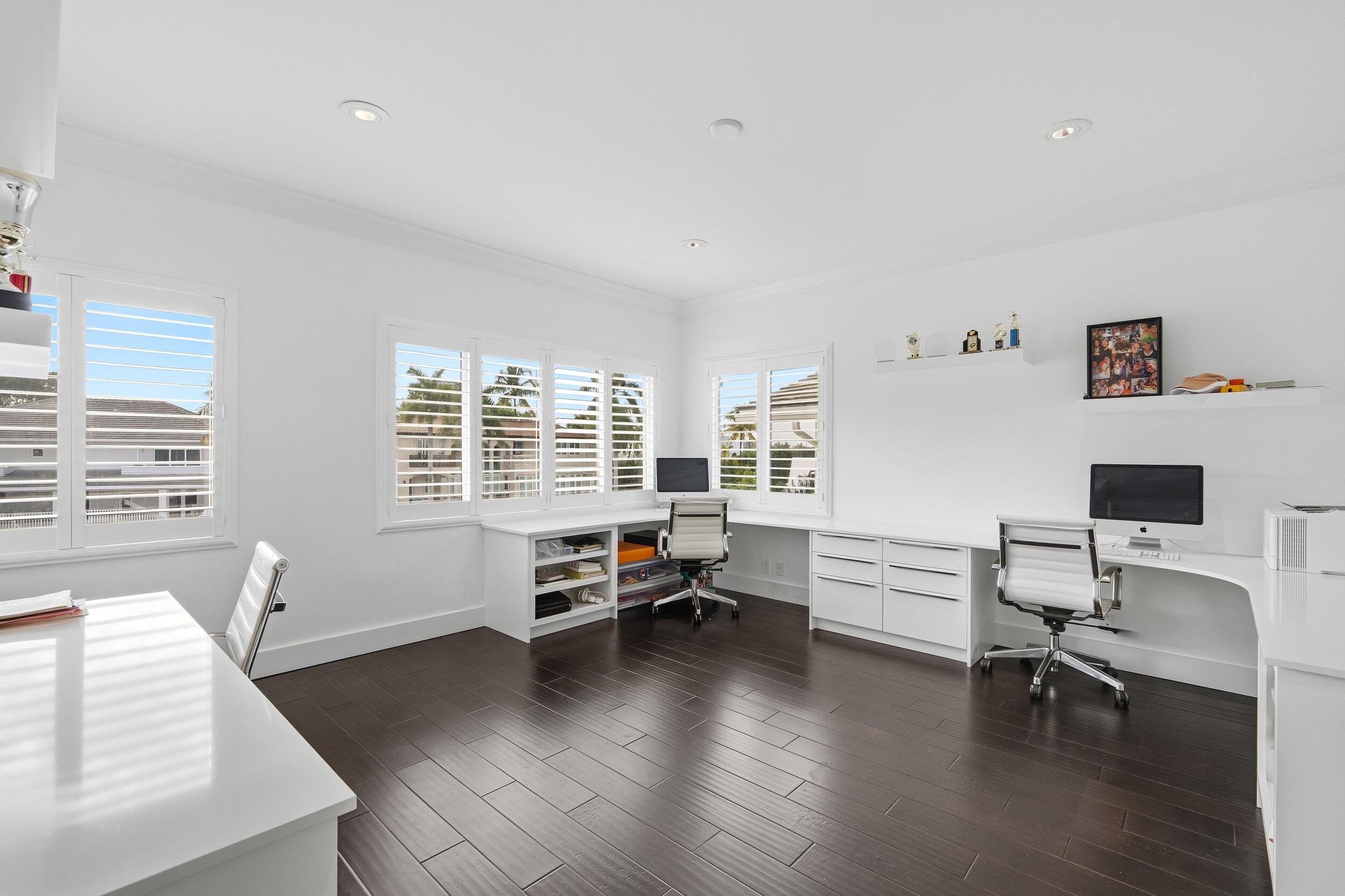 EASTERN SHORES - Residential