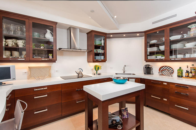 TWENTY ONE HUNDRED CONDO - Residential