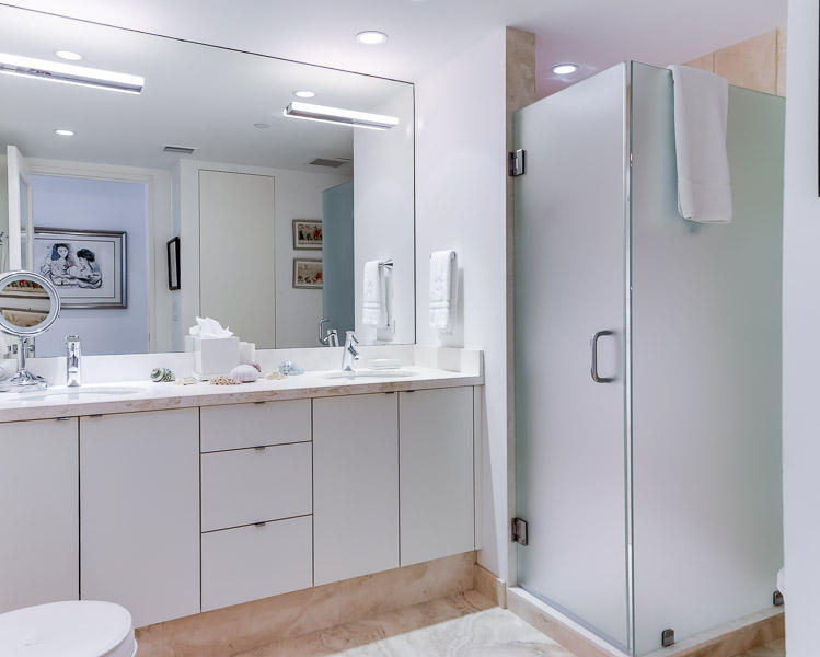 TWENTY ONE HUNDRED CONDO - Residential