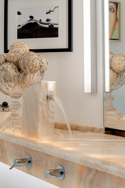 TWENTY ONE HUNDRED CONDO - Residential