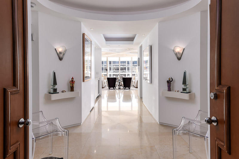 TWENTY ONE HUNDRED CONDO - Residential