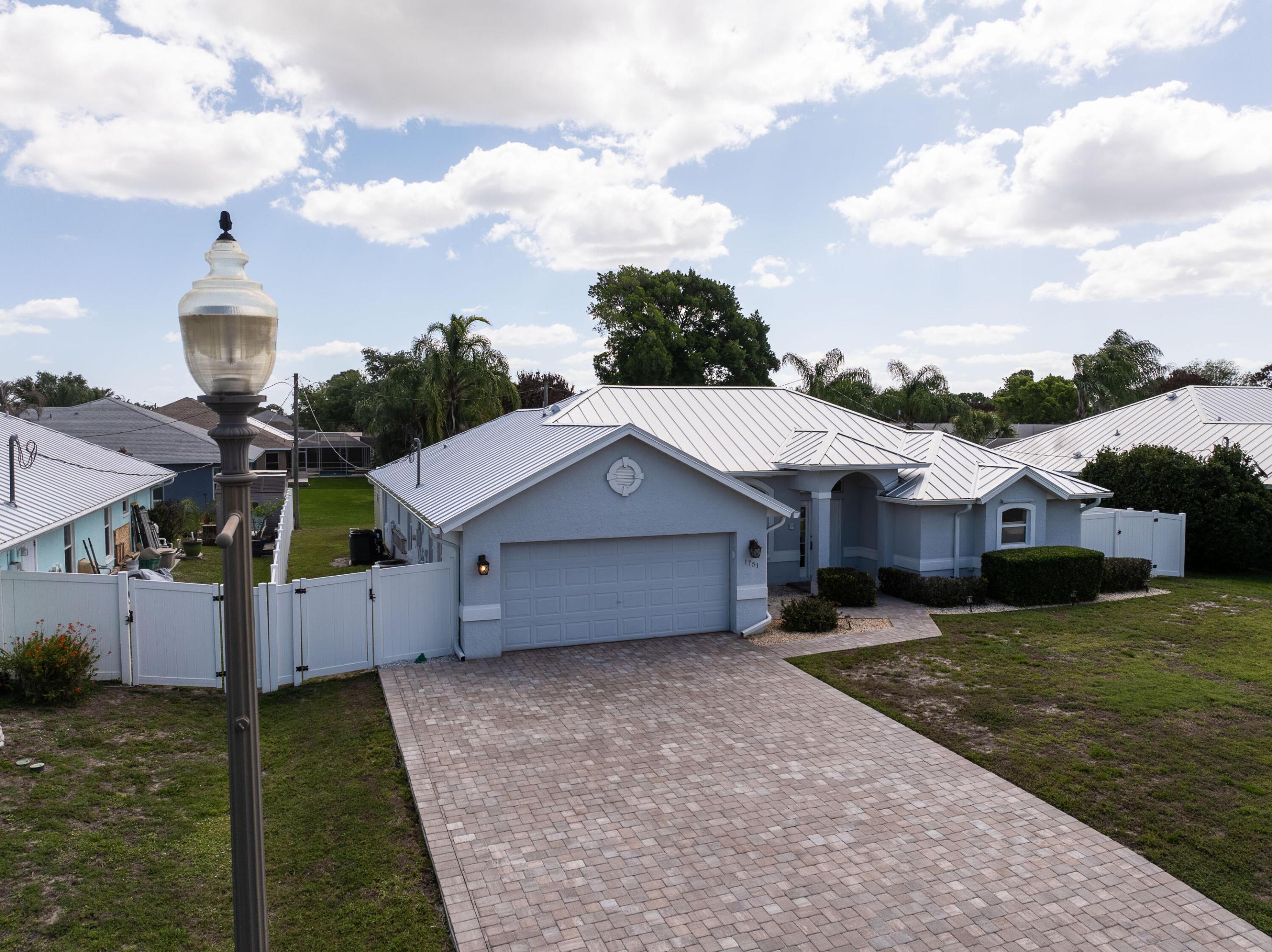PORT ST LUCIE SECTION 13 - Residential