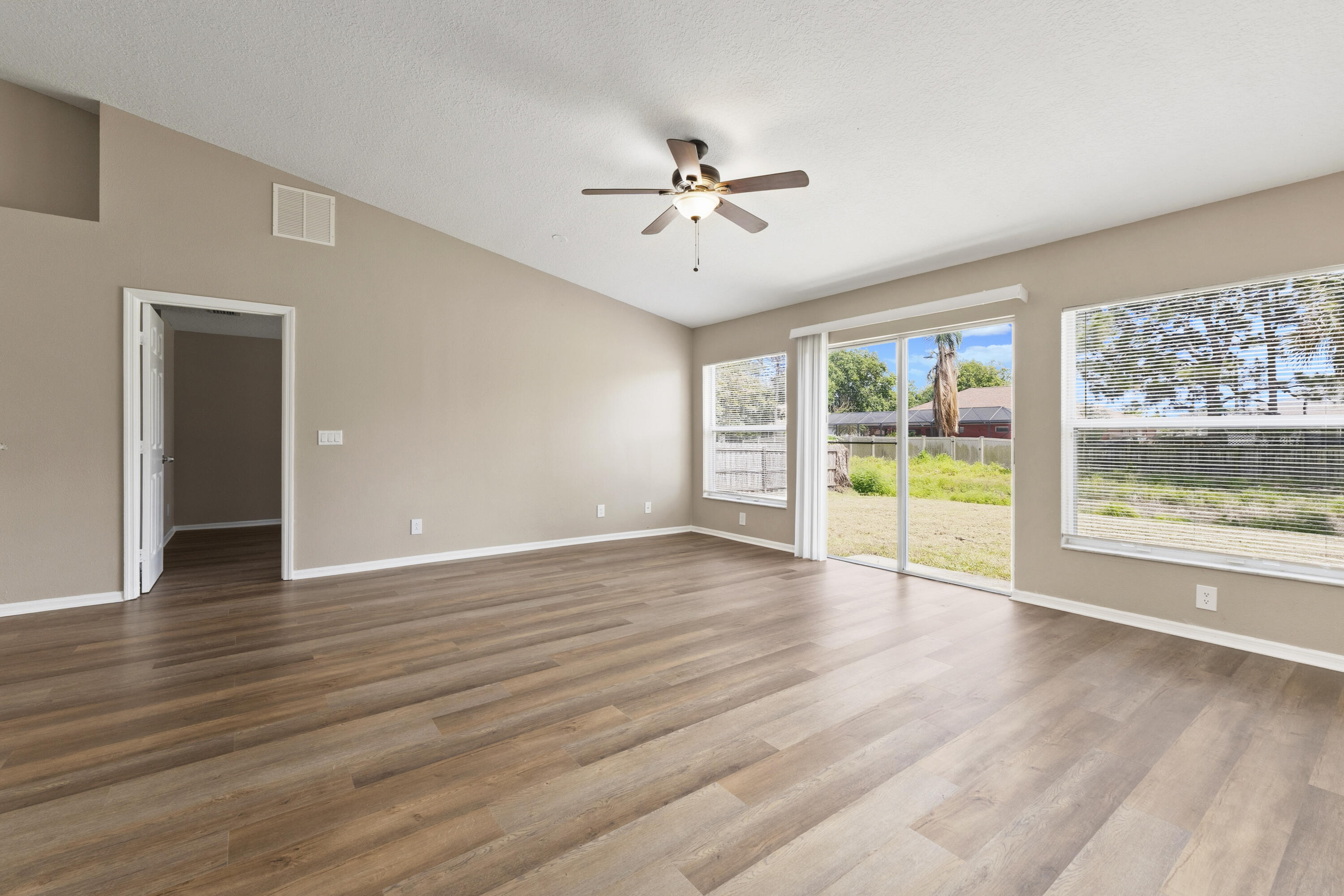 PORT ST LUCIE SECTION 8 - Residential