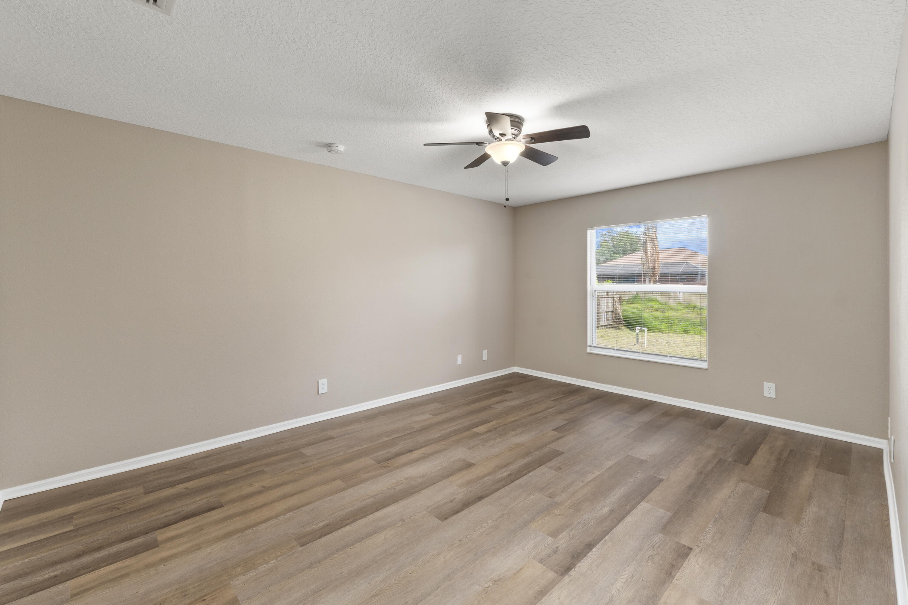 PORT ST LUCIE SECTION 8 - Residential
