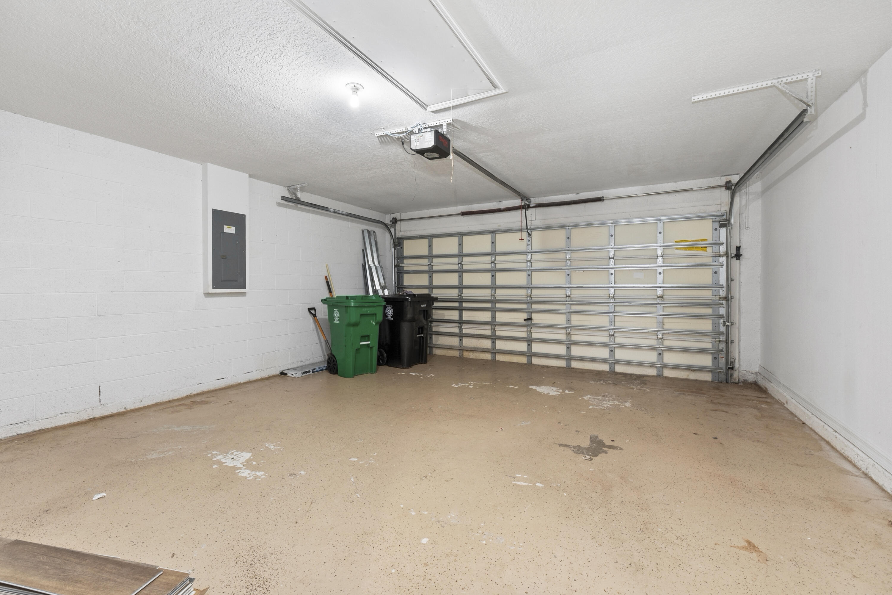 PORT ST LUCIE SECTION 8 - Residential