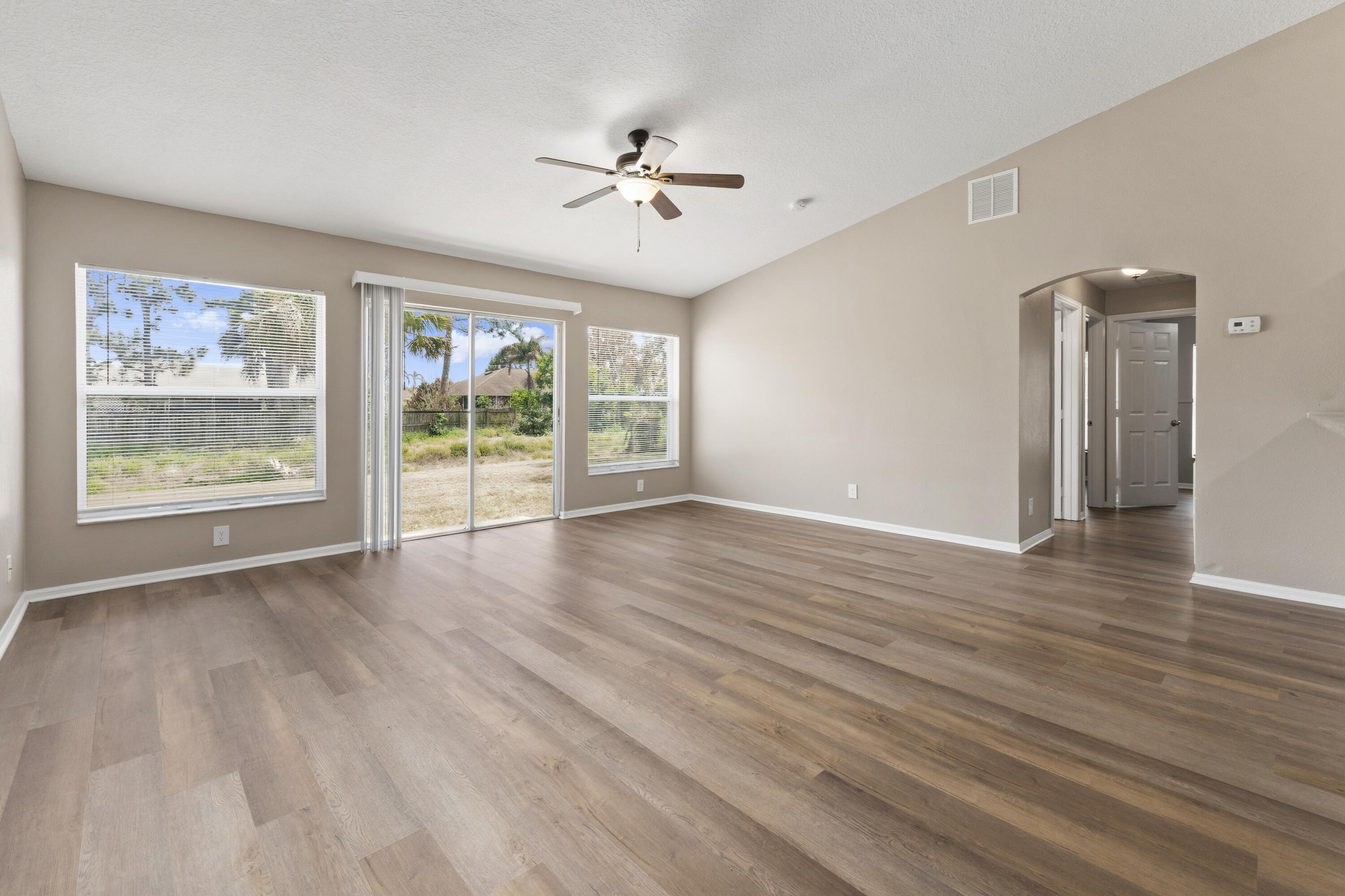PORT ST LUCIE SECTION 8 - Residential