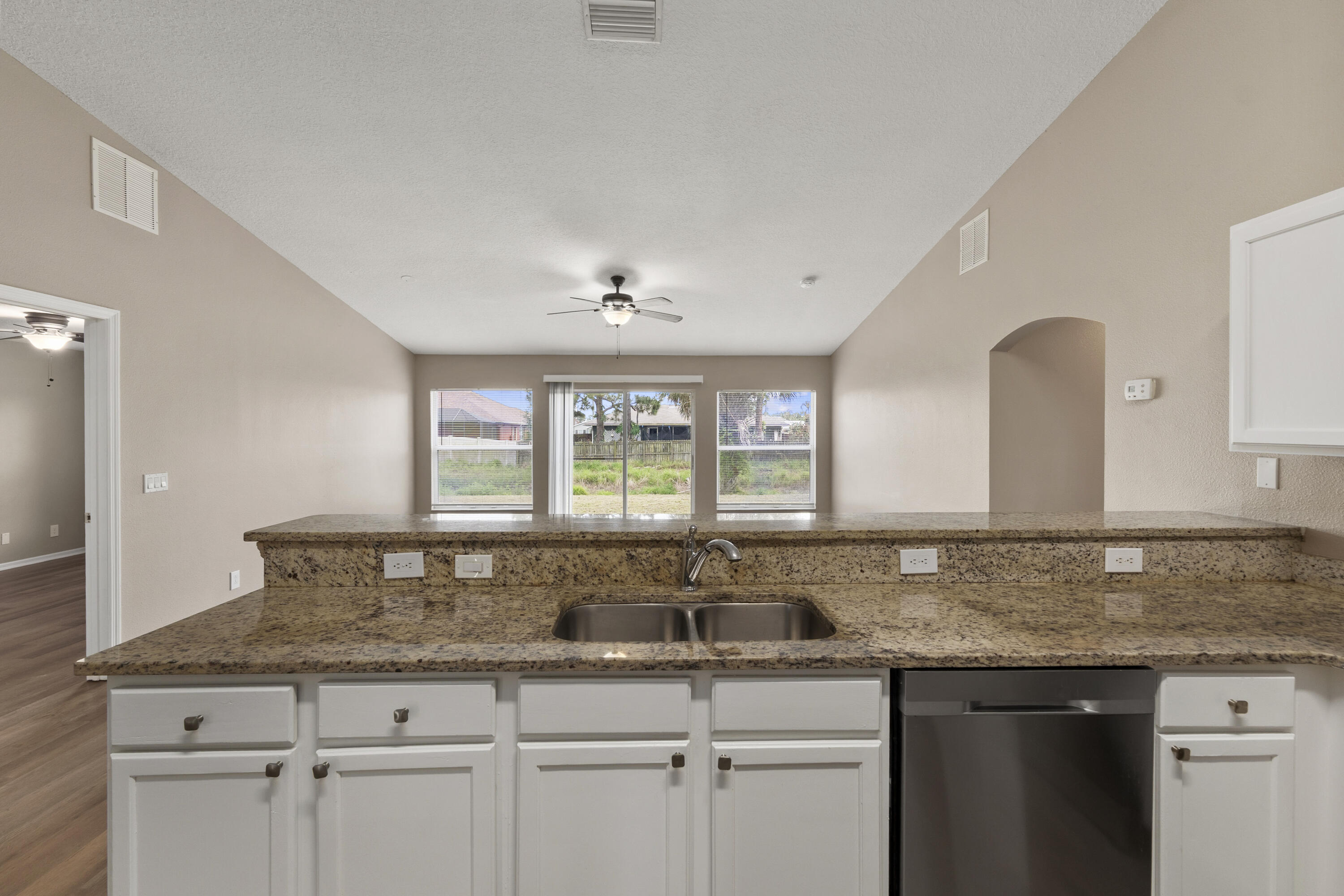 PORT ST LUCIE SECTION 8 - Residential