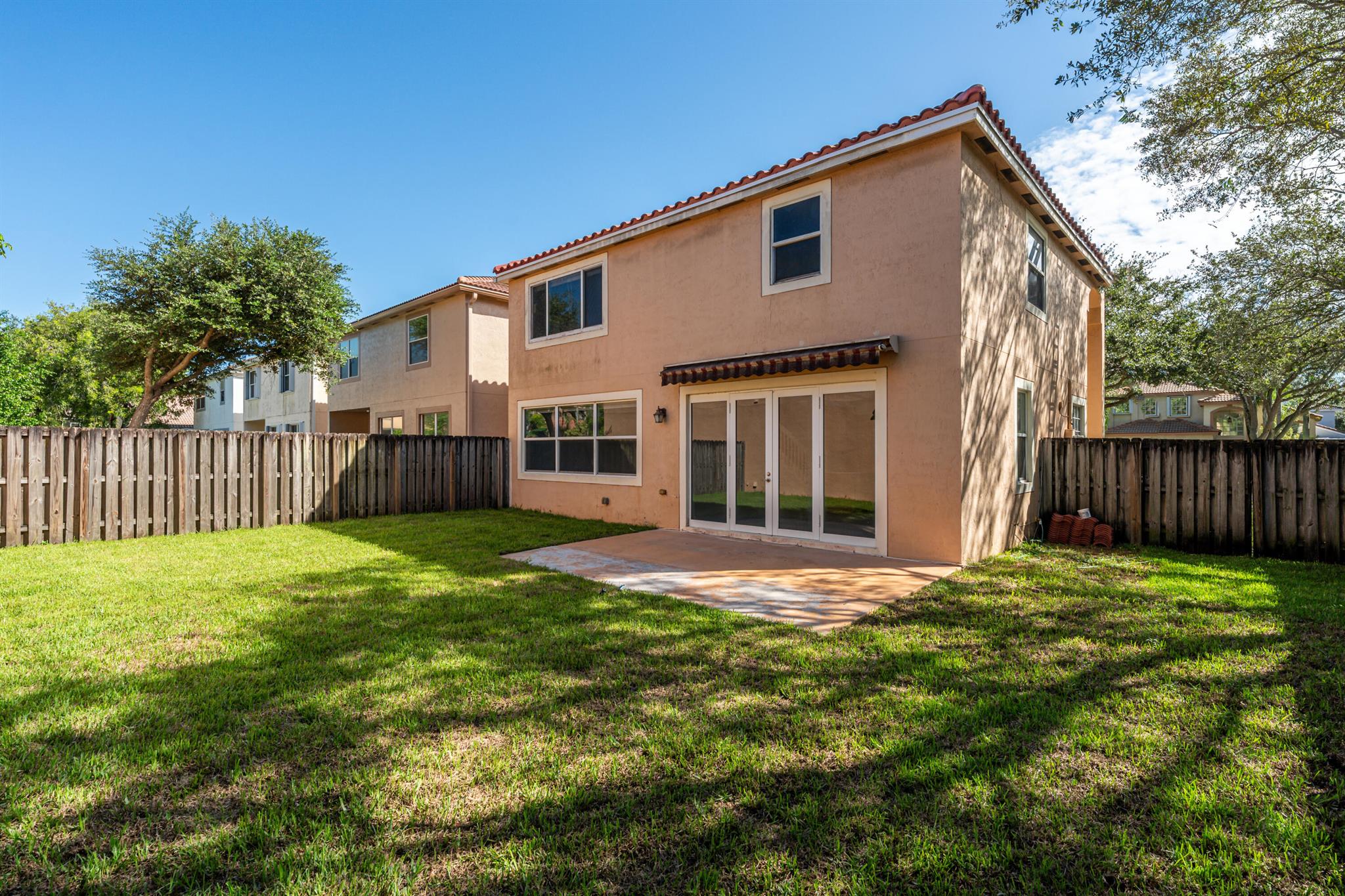 EMBASSY LAKES PHASE III 1 - Residential
