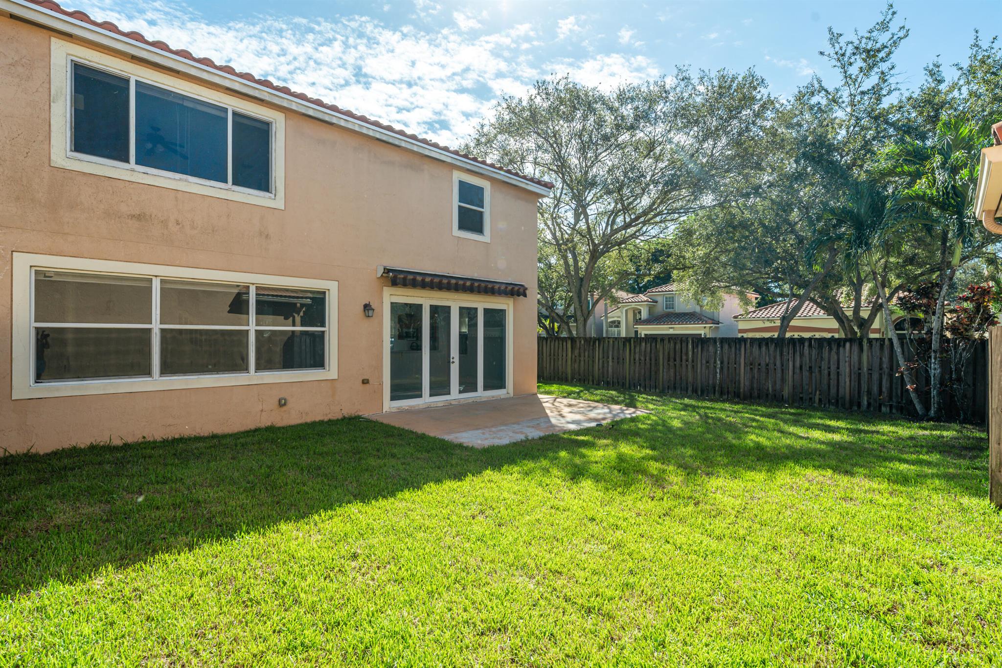 EMBASSY LAKES PHASE III 1 - Residential