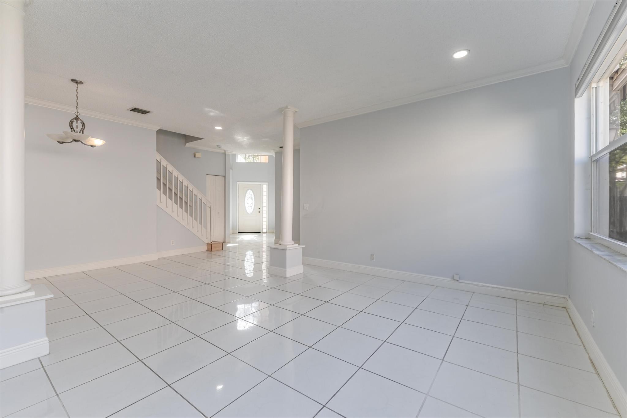 EMBASSY LAKES PHASE III 1 - Residential