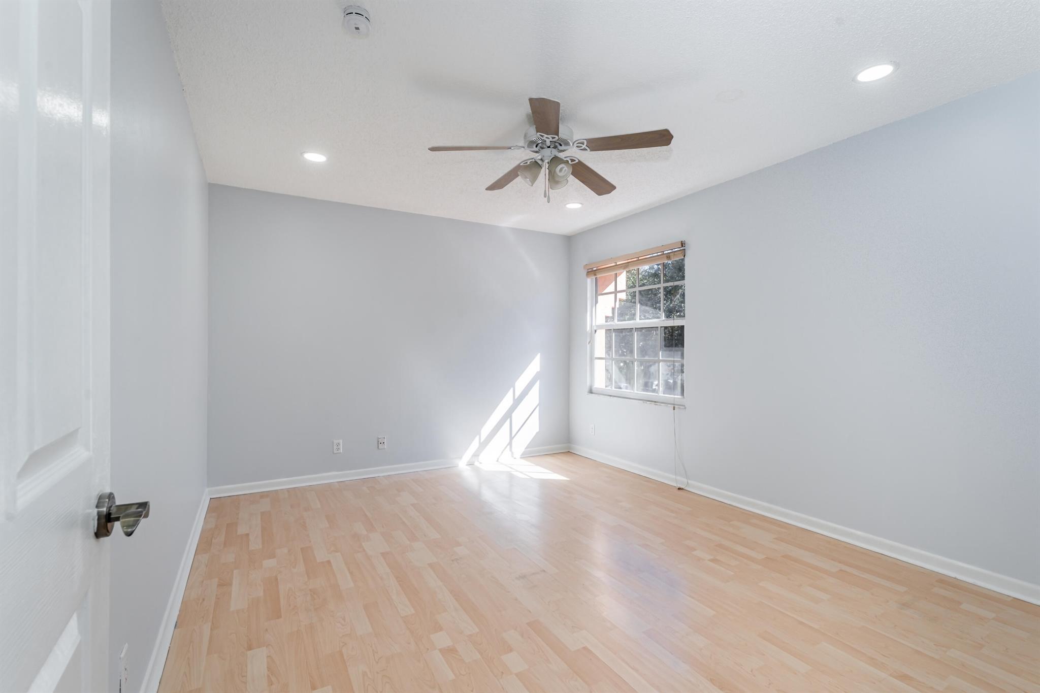 EMBASSY LAKES PHASE III 1 - Residential