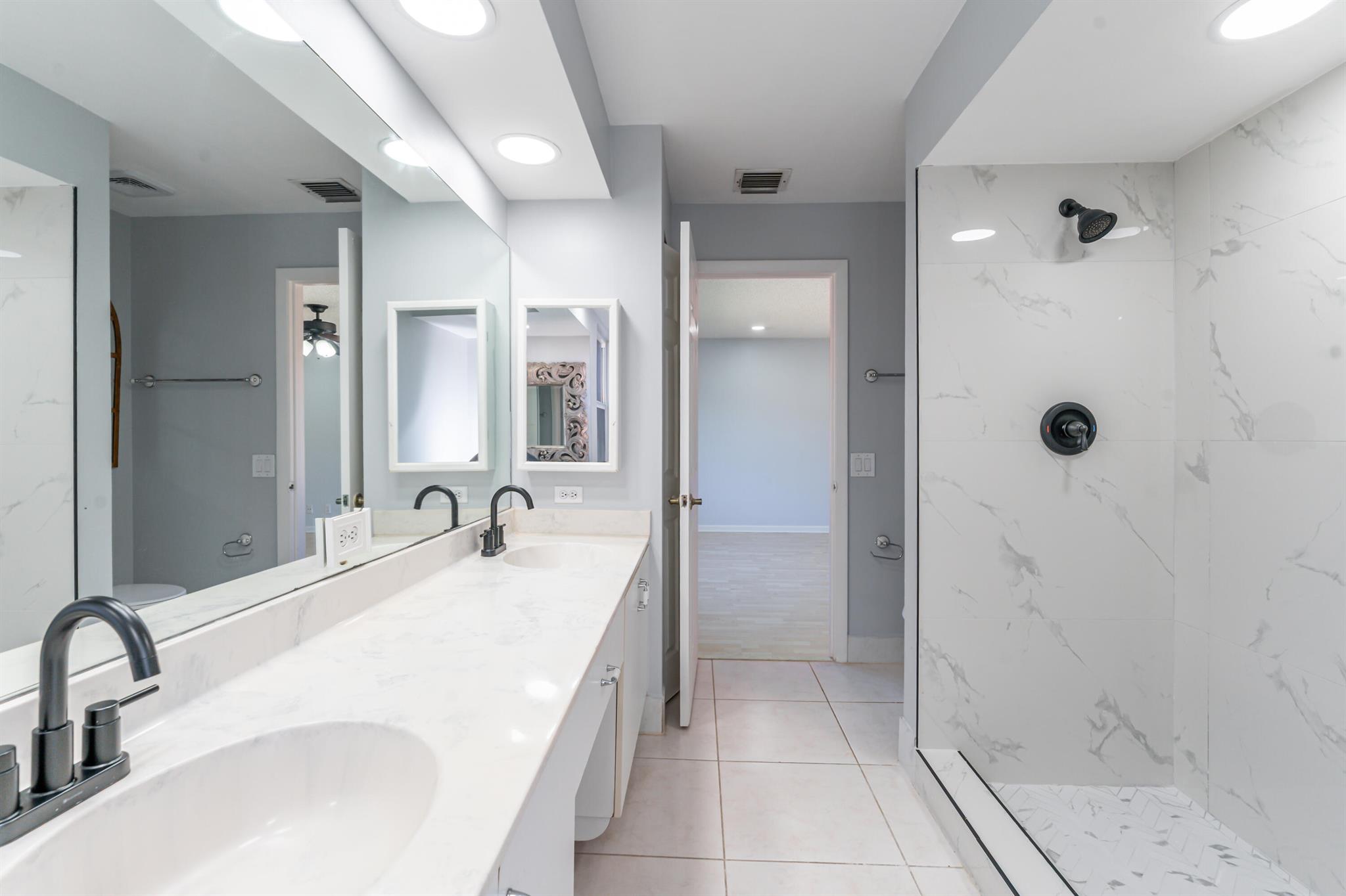 EMBASSY LAKES PHASE III 1 - Residential