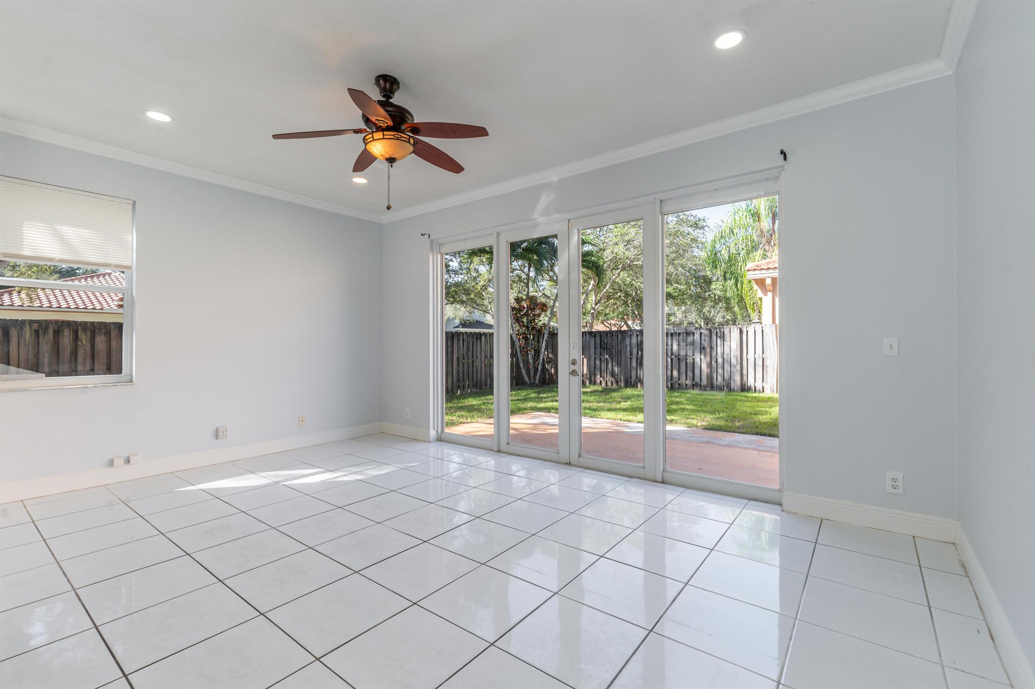 EMBASSY LAKES PHASE III 1 - Residential