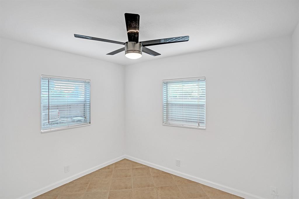 COLLIER ESTATES 2ND ADD - Residential Lease