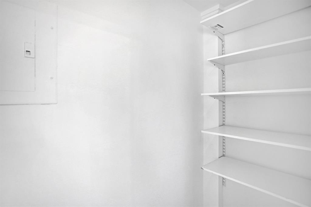 COLLIER ESTATES 2ND ADD - Residential Lease