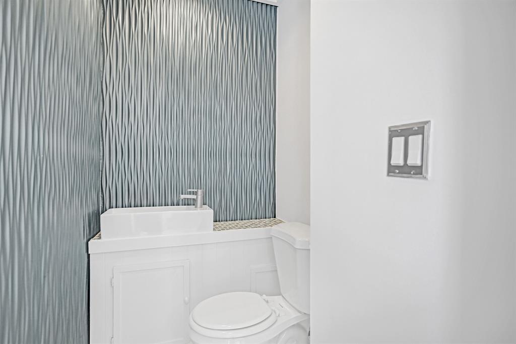 COLLIER ESTATES 2ND ADD - Residential Lease