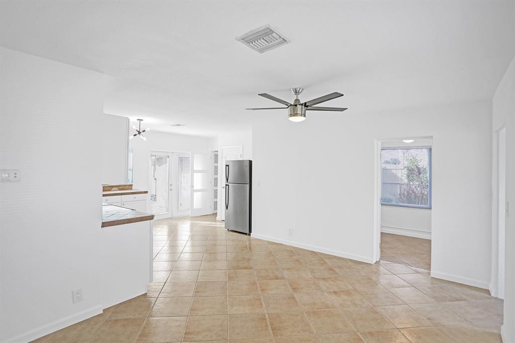 COLLIER ESTATES 2ND ADD - Residential Lease