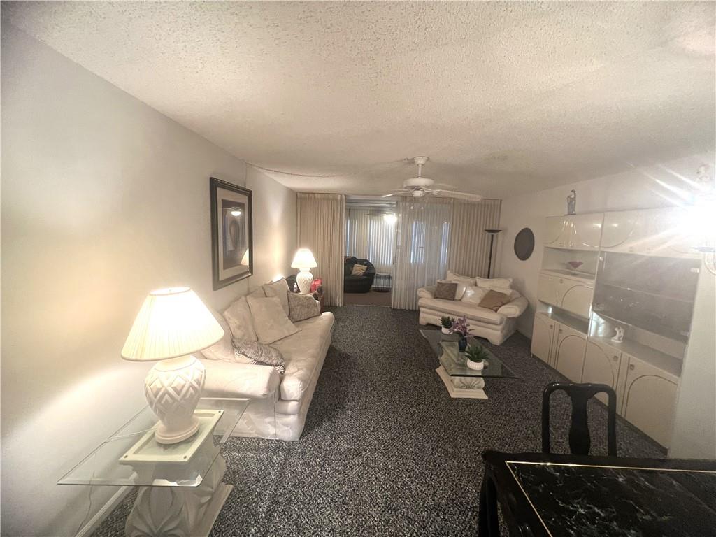 Palm Lakes Condo - Residential Lease