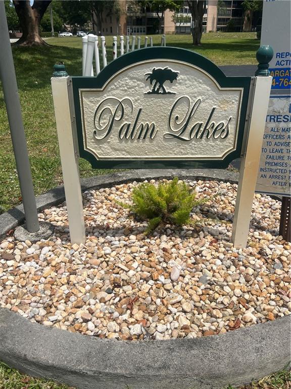 Palm Lakes Condo - Residential Lease