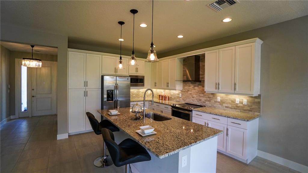 DAKOTA - Residential Lease