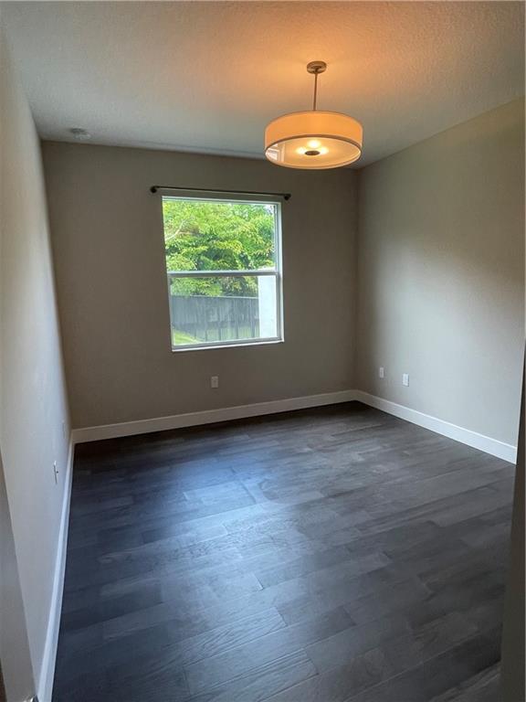 DAKOTA - Residential Lease