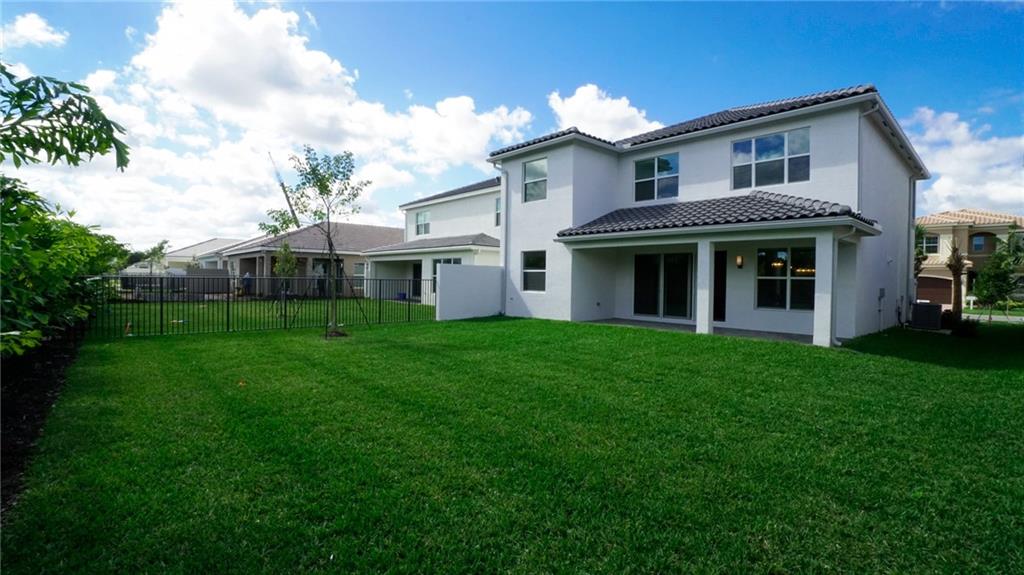 DAKOTA - Residential Lease