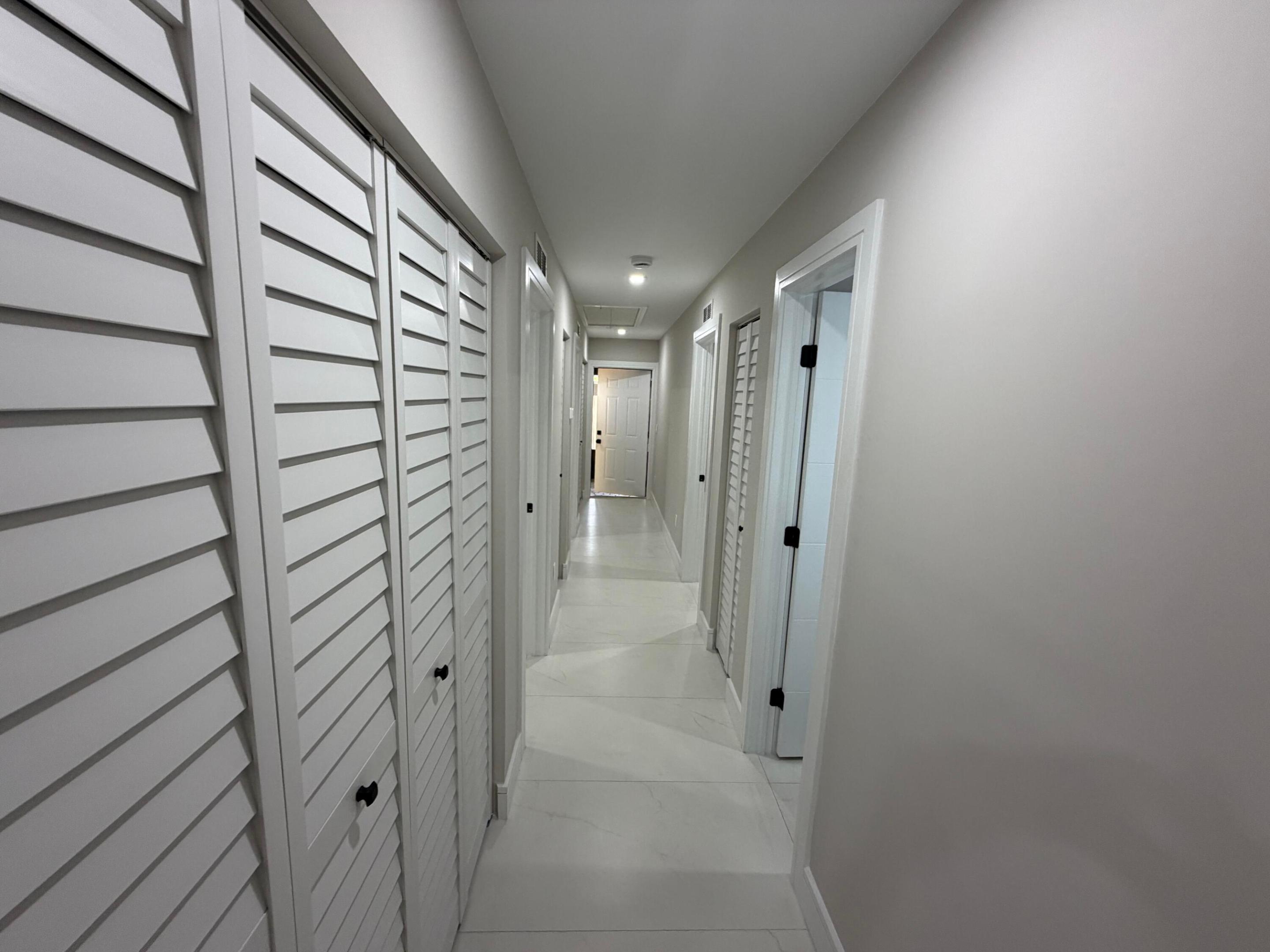 LAKE ISLAND - Residential