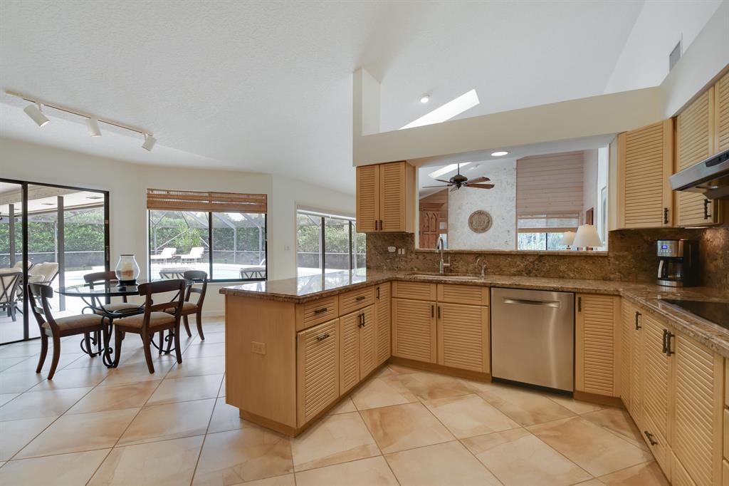 INDIAN HILLS - Residential