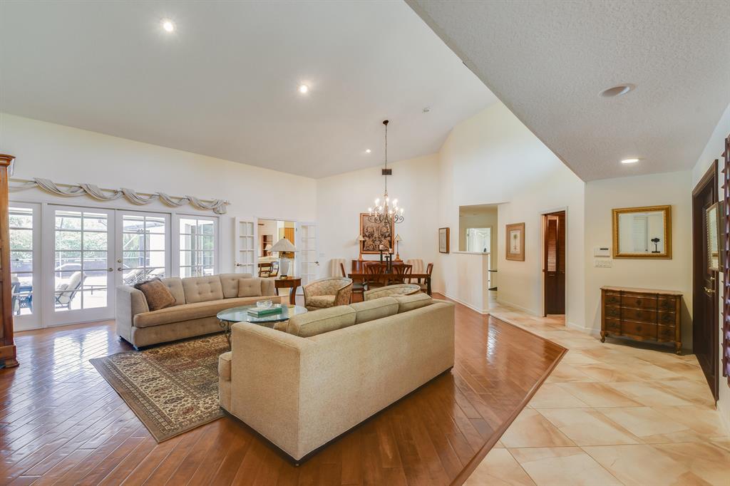 INDIAN HILLS - Residential