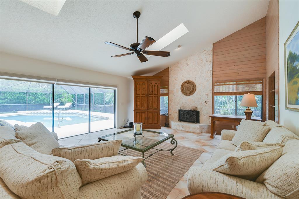 INDIAN HILLS - Residential