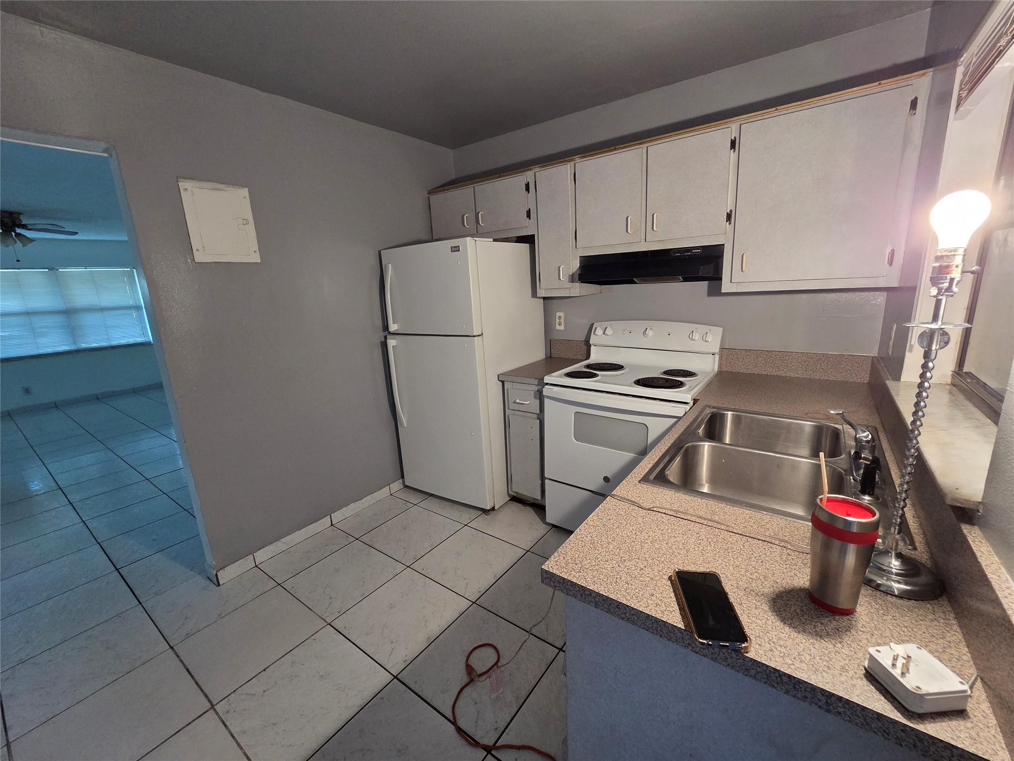 Sunshine Villas 66-49 B - Residential Lease