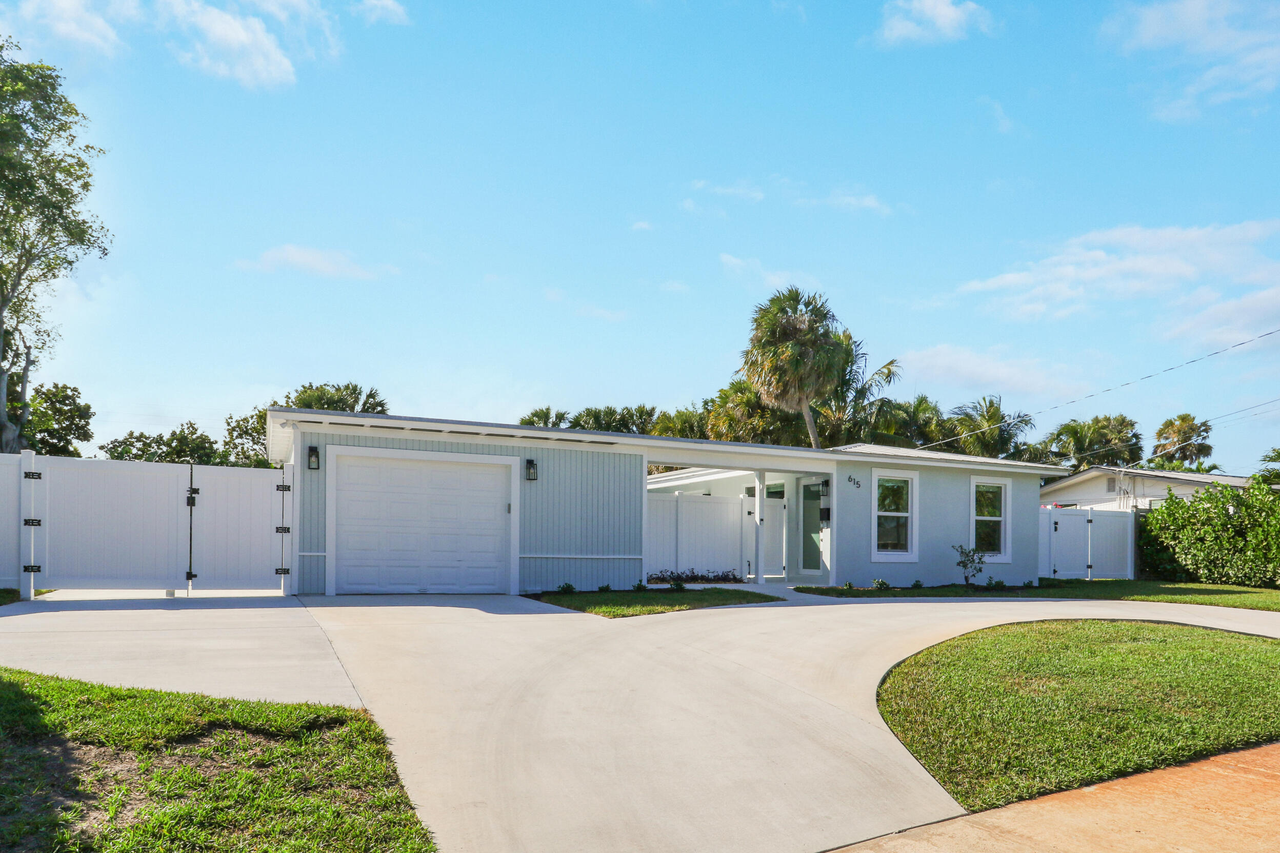 North Palm Beach Village - Residential Lease