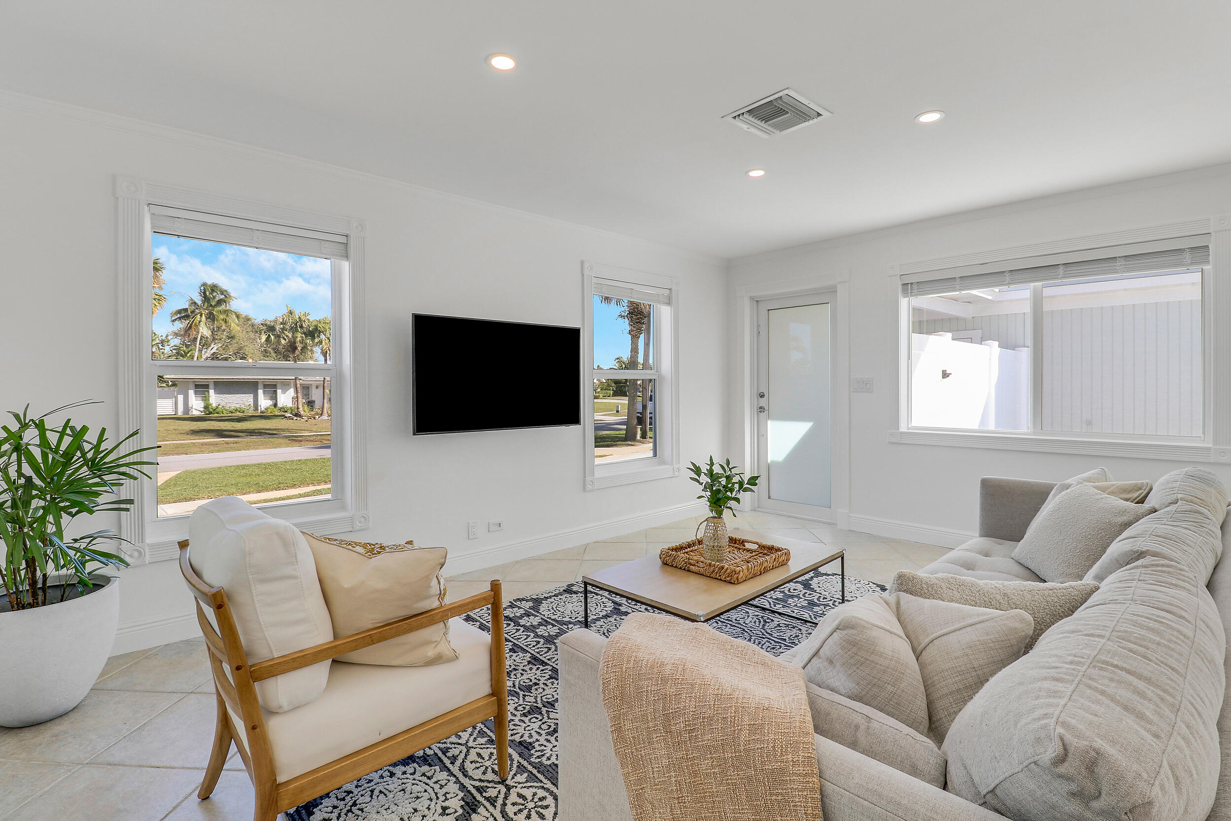 North Palm Beach Village - Residential Lease