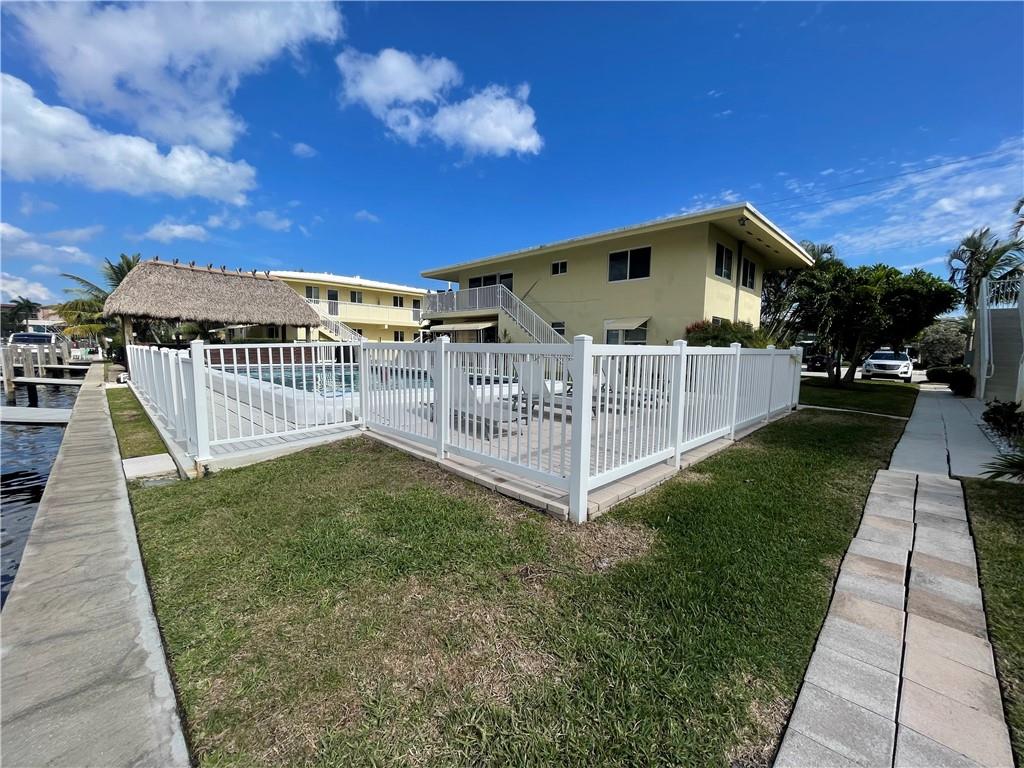 SANTA BARBARA SHORES - Residential