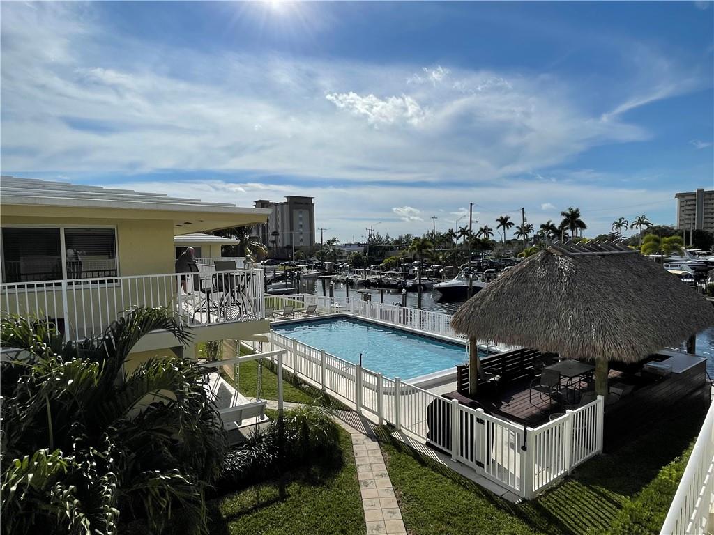 SANTA BARBARA SHORES - Residential