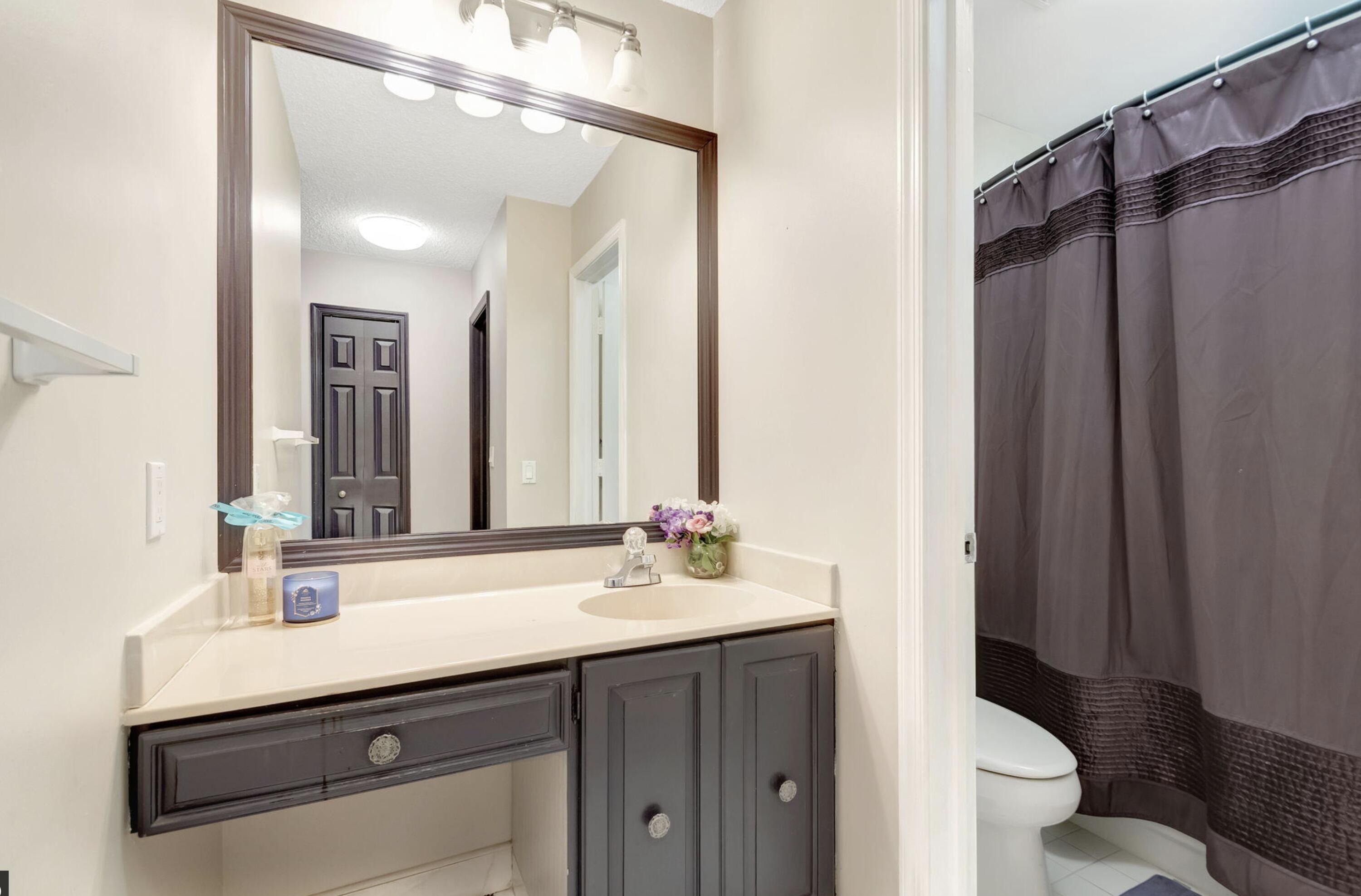 GREENTREE VILLAS CONDO - Residential Lease