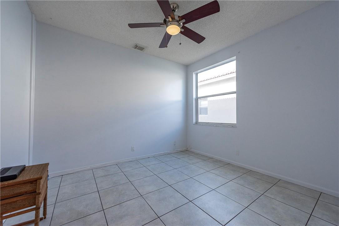 Banyan Oakridge 157-44 B - Residential