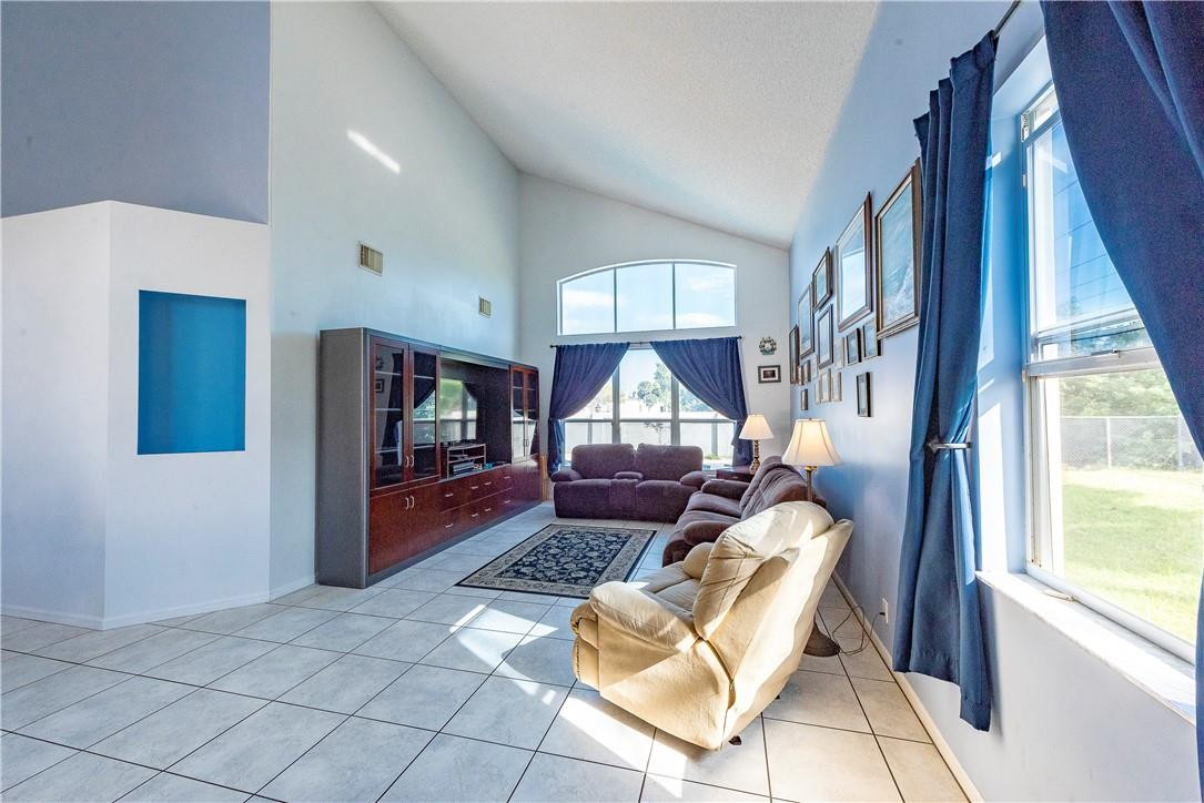 Banyan Oakridge 157-44 B - Residential