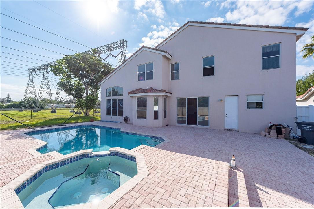 Banyan Oakridge 157-44 B - Residential