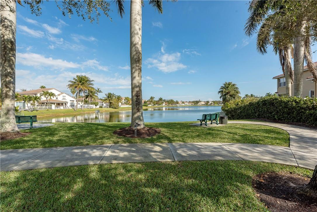 Banyan Oakridge 157-44 B - Residential