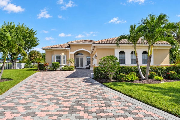 7918 PRESERVE DR, WEST PALM BEACH, FL 33412 - Image 33362cc17cfe978f31931f1ccf4e24a3/960382322