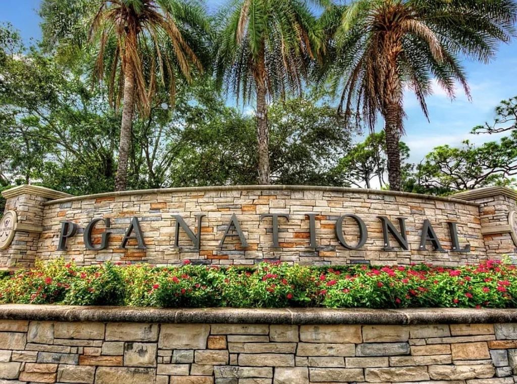 Photo of 72 Via Verona, Palm Beach Gardens, FL 33418 (MLS # F10444506)