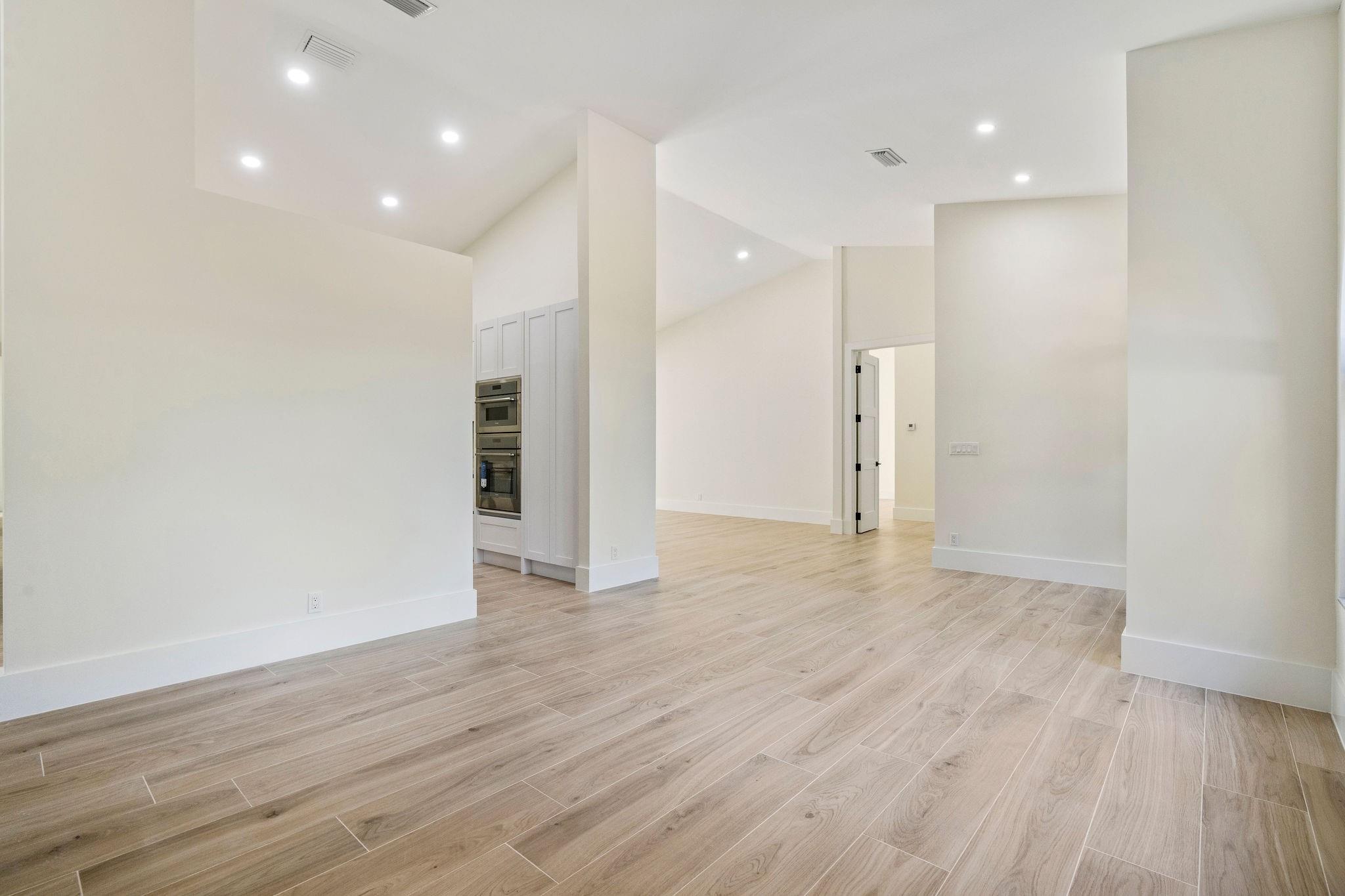 SILVERWOOD ACRES - Residential