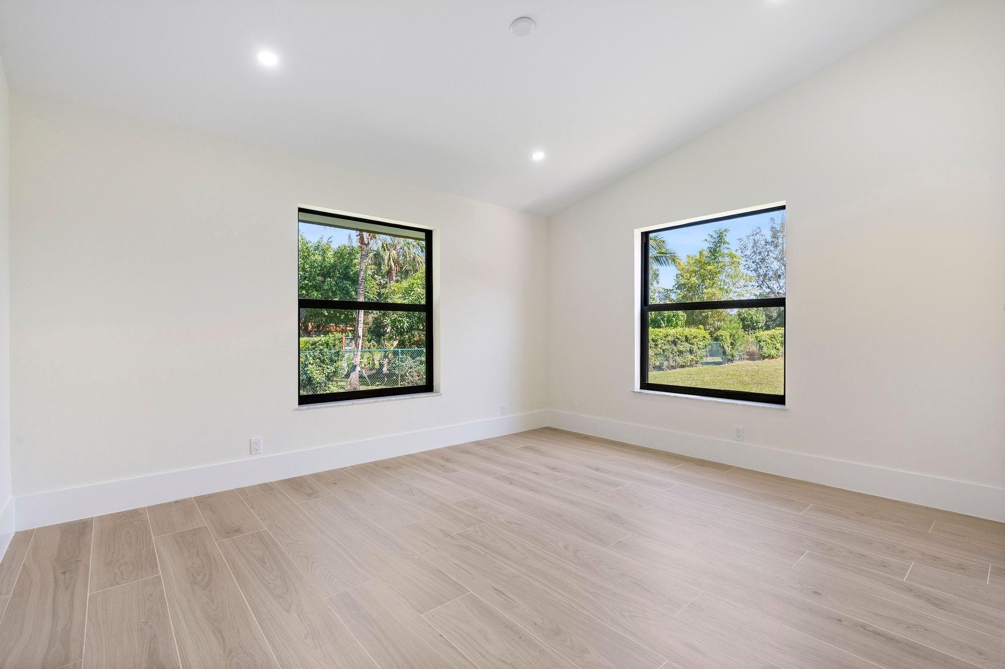 SILVERWOOD ACRES - Residential