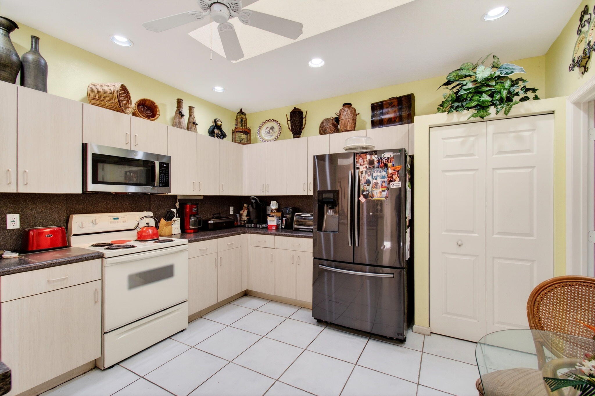 CORAL LAKES/CRYSTAL POINTE - Residential