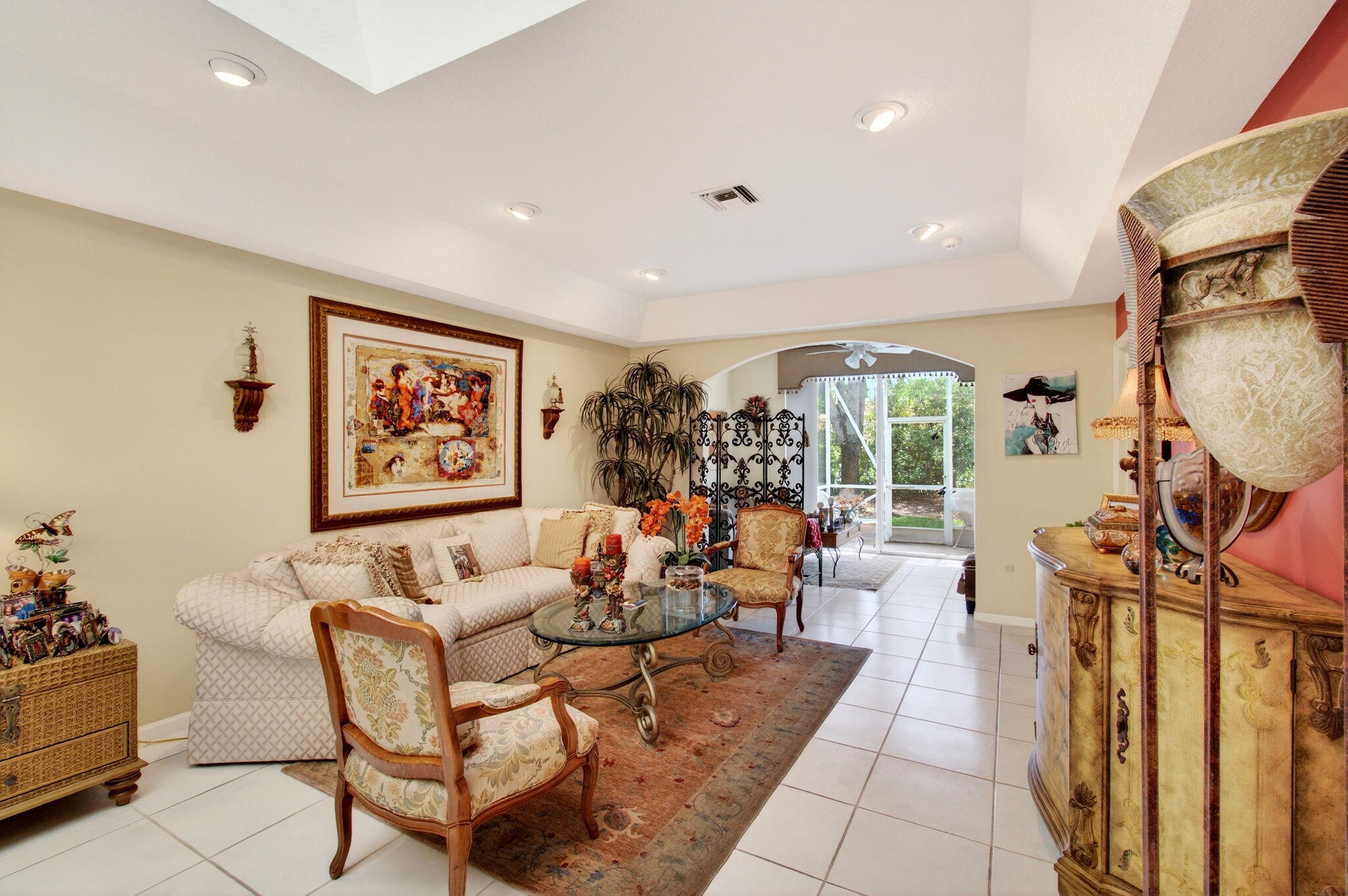 CORAL LAKES/CRYSTAL POINTE - Residential