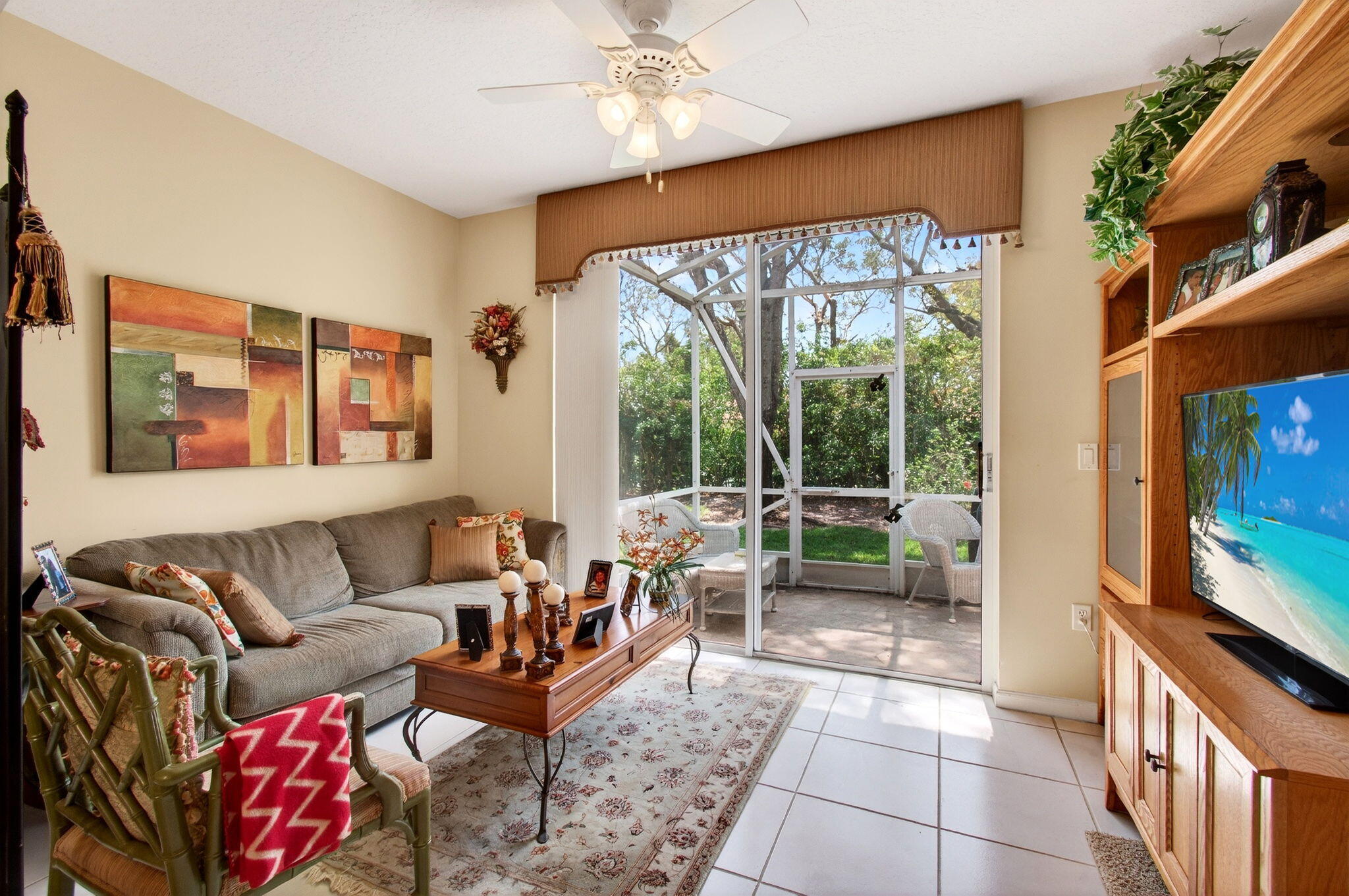 CORAL LAKES/CRYSTAL POINTE - Residential