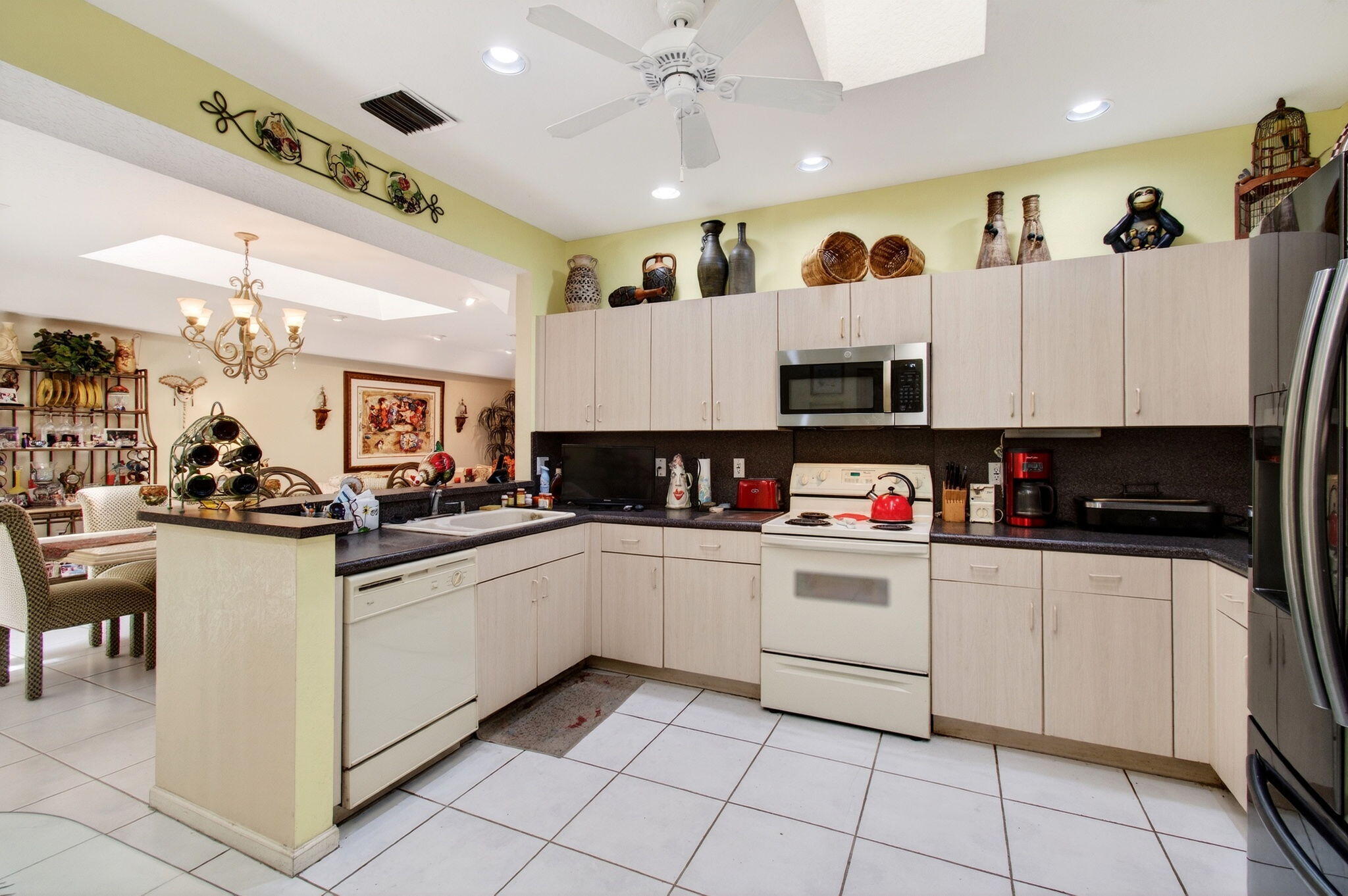 CORAL LAKES/CRYSTAL POINTE - Residential